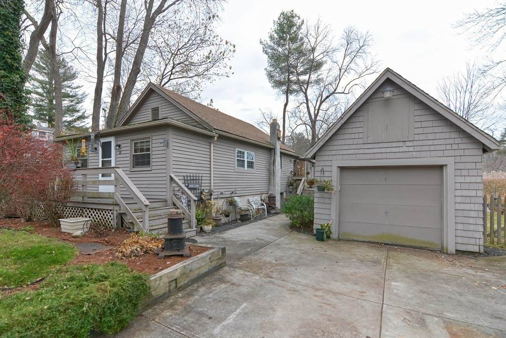 15 Chestnut Rd - Photo 1