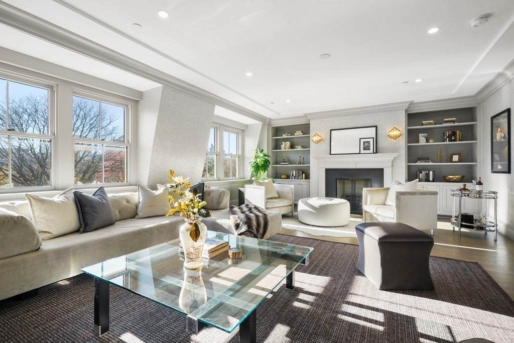 75 Beacon St - Photo 1