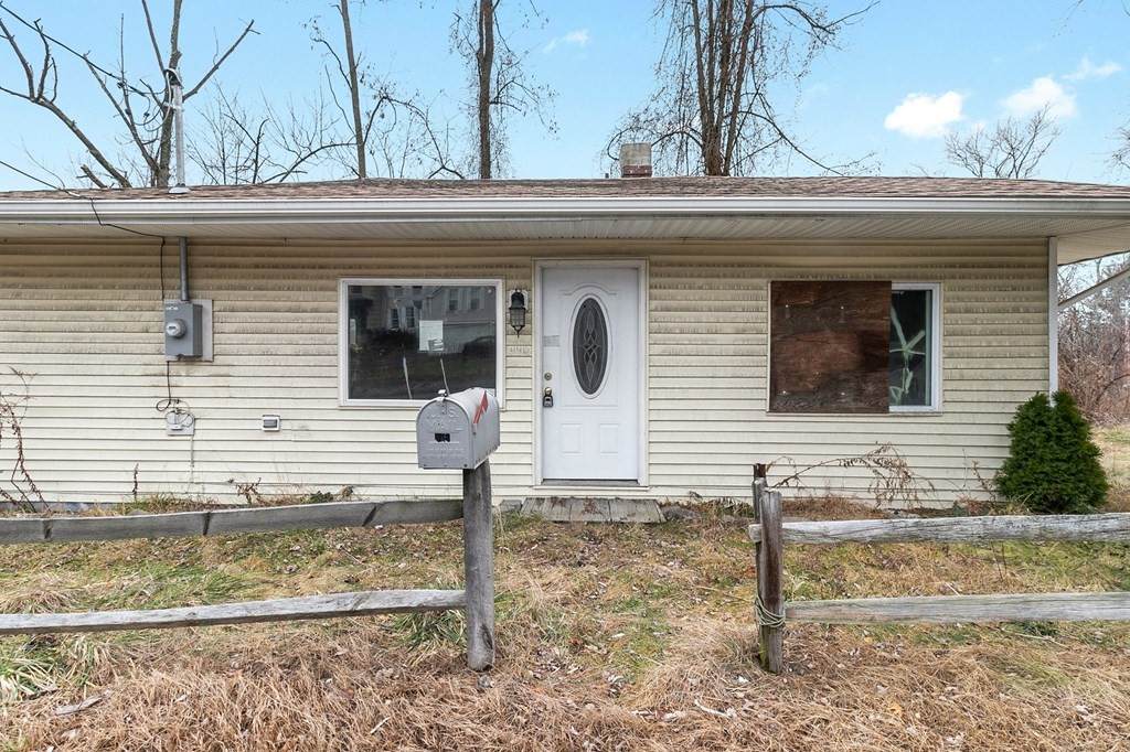 440 Northampton St - Photo 1