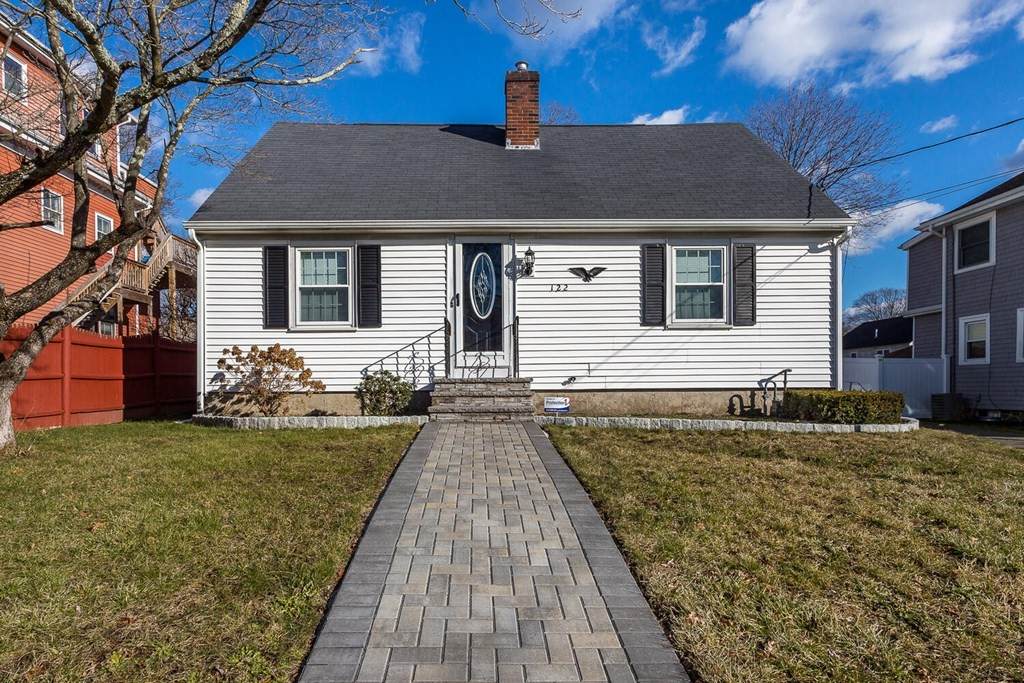 122 Longwood Ave - Photo 1