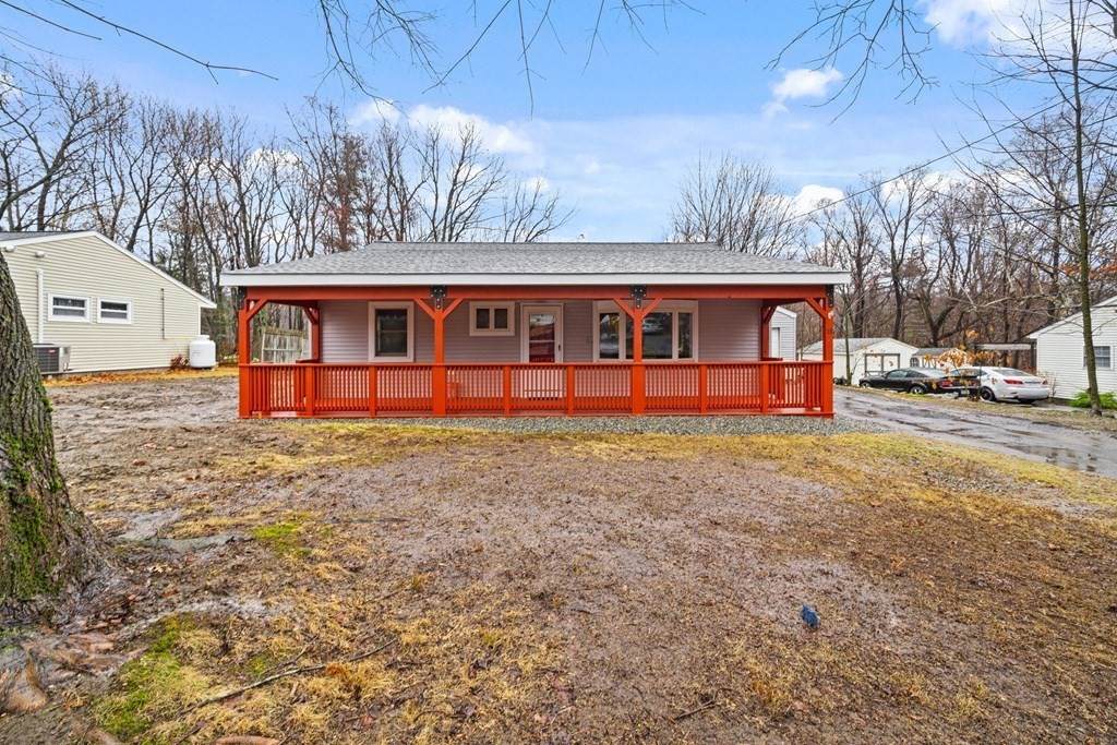 18 Edgewood Drive - Photo 1