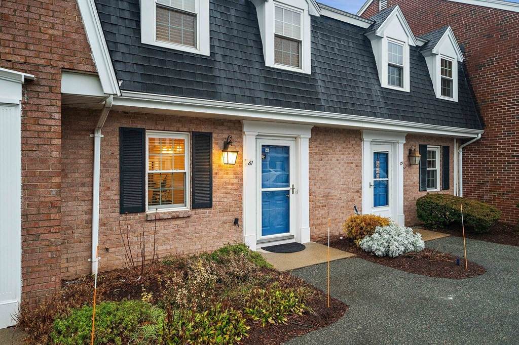 81 Erin Road - Photo 1