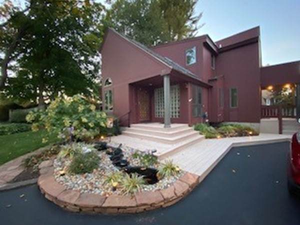 33 Morrison Ave - Photo 1