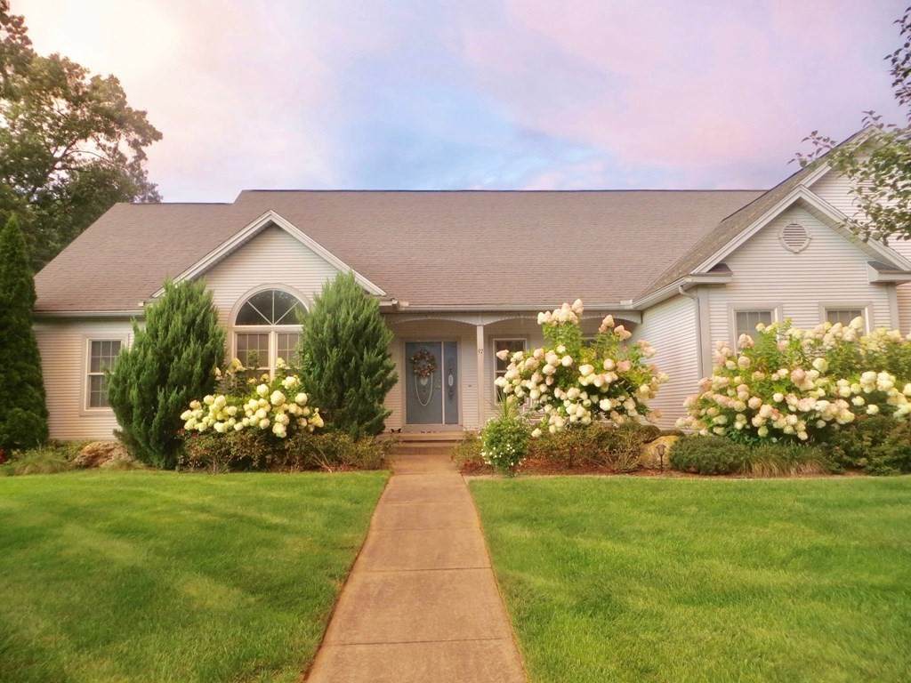 97 Devon Terrace - Photo 1