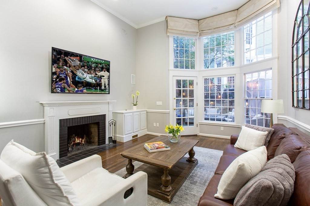 40 Joy St - Photo 1