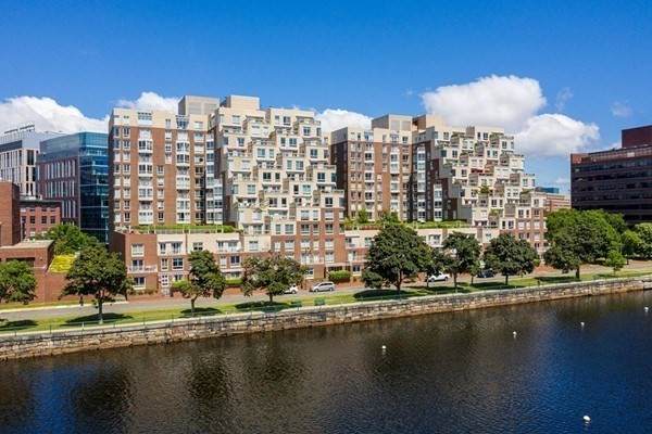 75-83 Cambridge Parkway - Photo 1