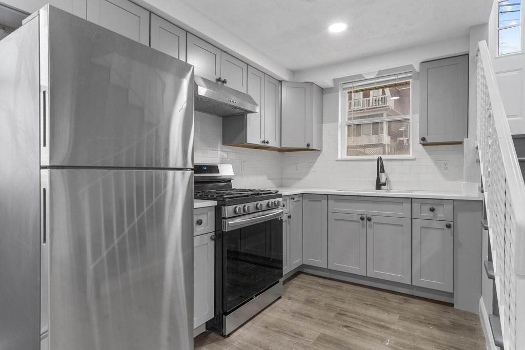 88 Shute St - Photo 1