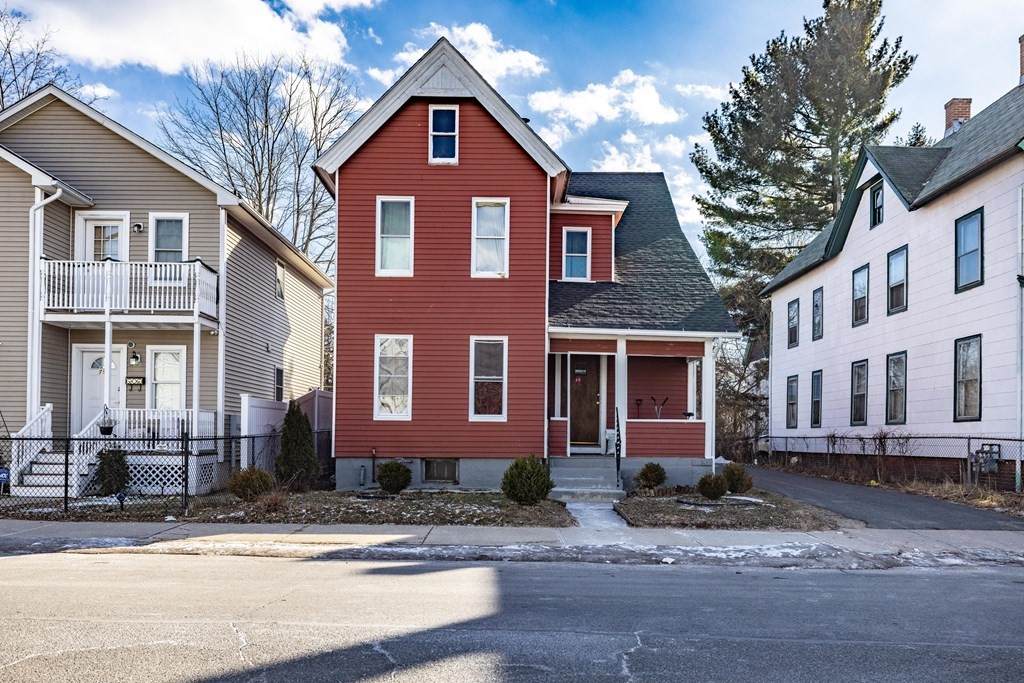 73 Tyler St - Photo 1