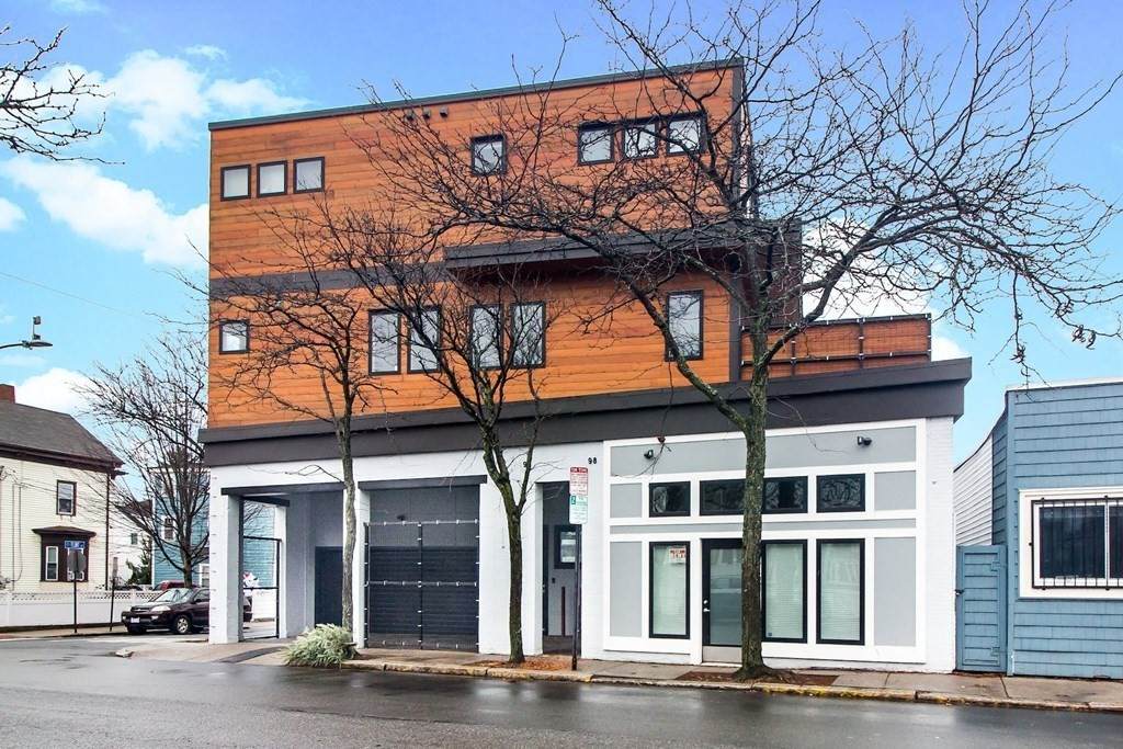 98 Cross St - Photo 1
