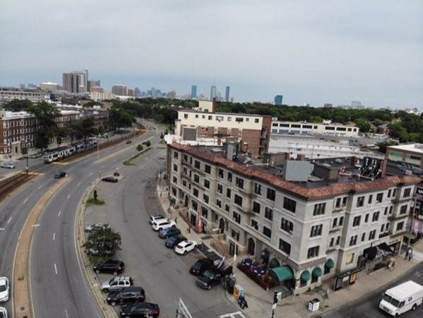 1222 Commonwealth Ave - Photo 1