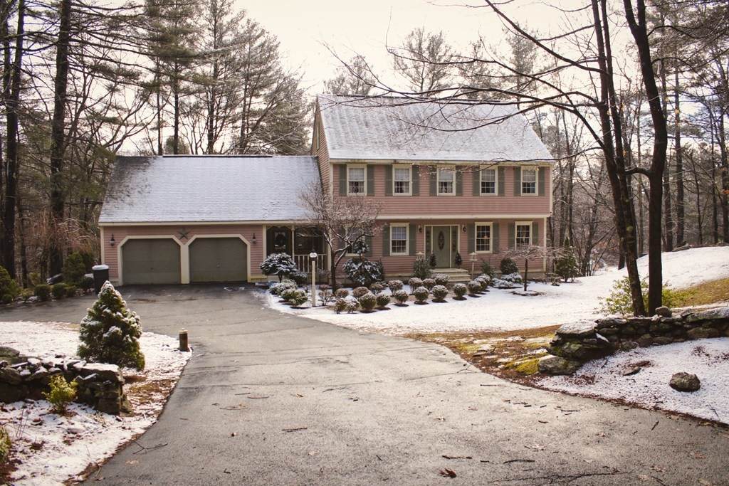 137 Burlingame Rd - Photo 1