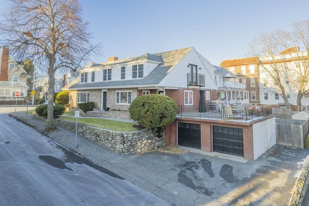 4 Wallace Rd - Photo 1