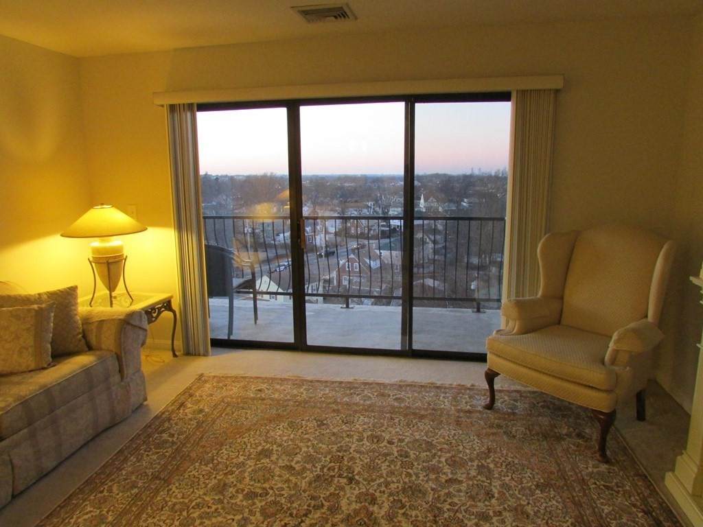 500 Washington Street - Photo 1