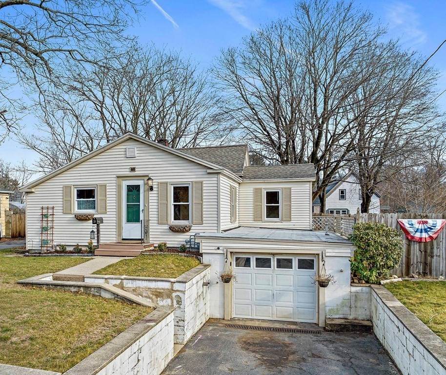 26 Lewiston St - Photo 1