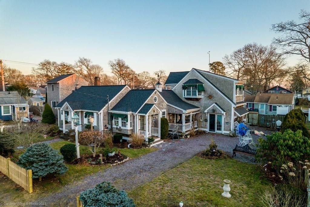 4 Weston Ave - Photo 1