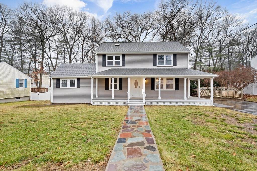 126 Oak St - Photo 1
