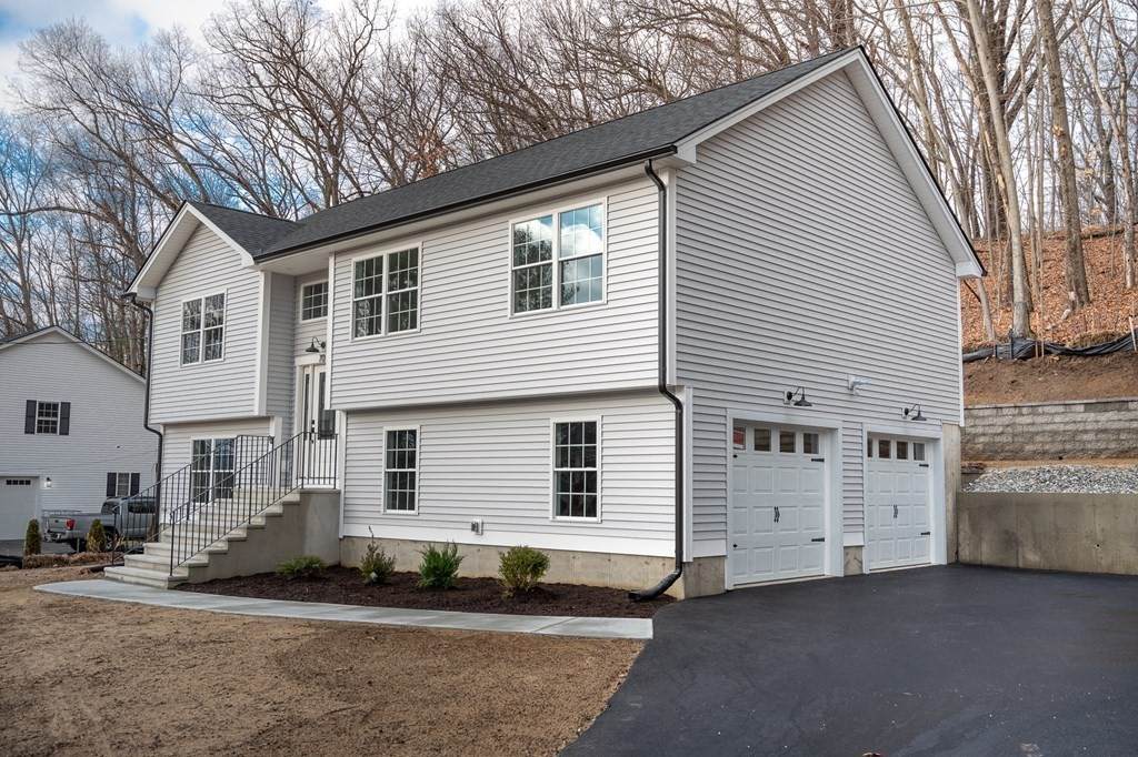70 Britton St - Photo 1