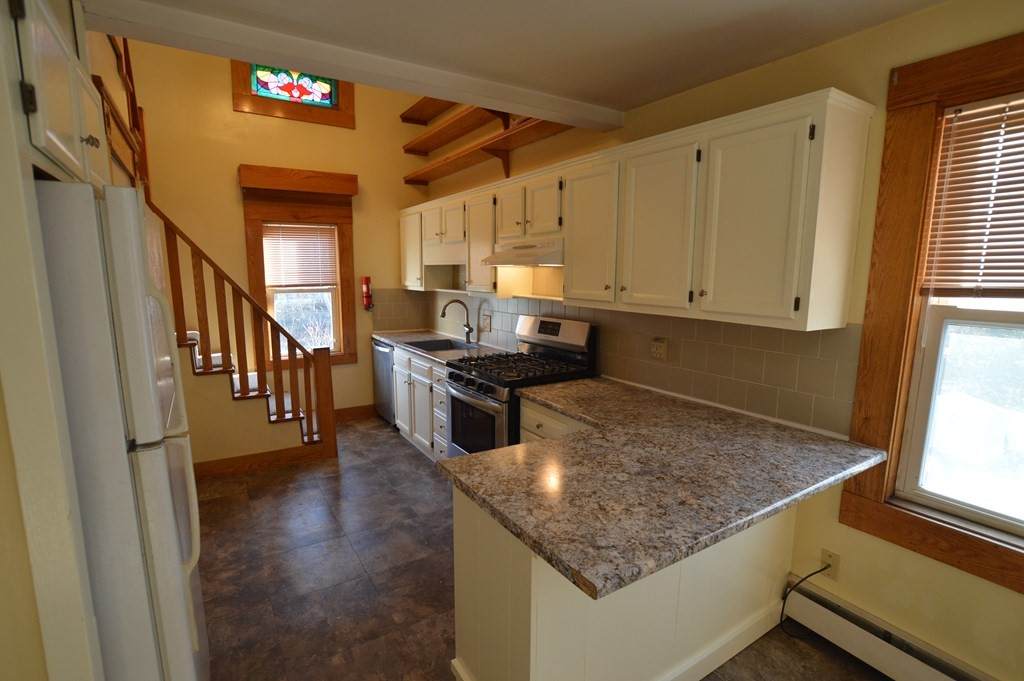 23 Wellman St - Photo 1