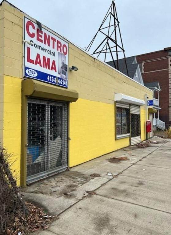 2924 Main St - Photo 1