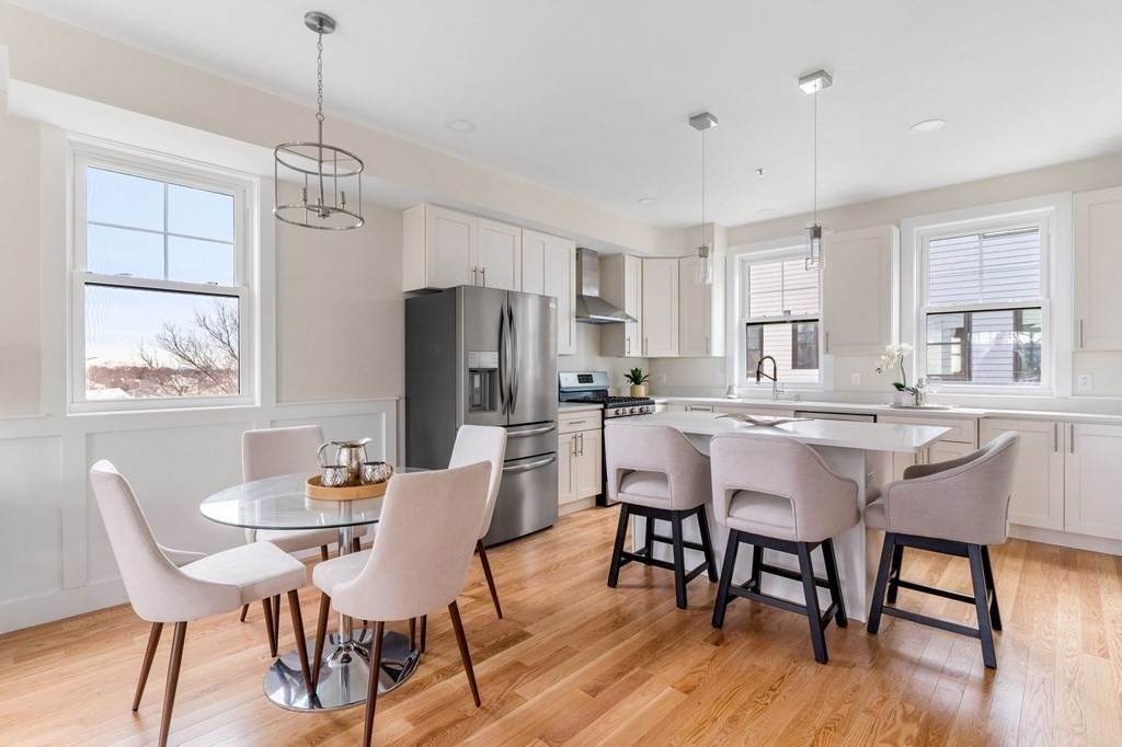 188 Quincy Ave - Photo 1