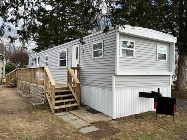 350 West Street - Photo 1