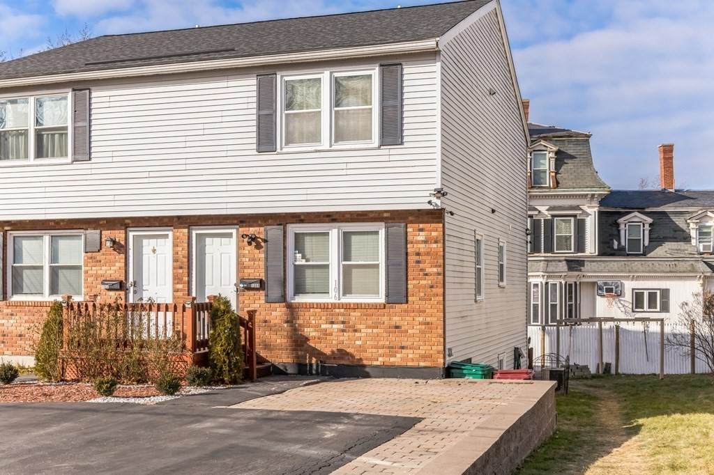 106 Methuen - Photo 1
