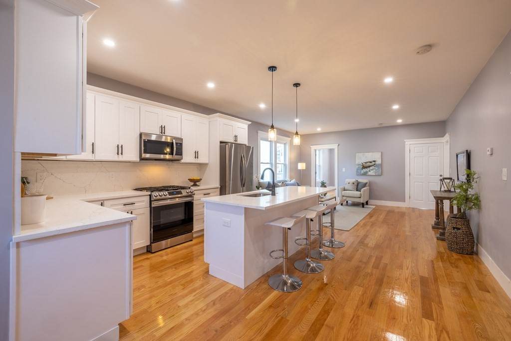 35 Cabot Street - Photo 1