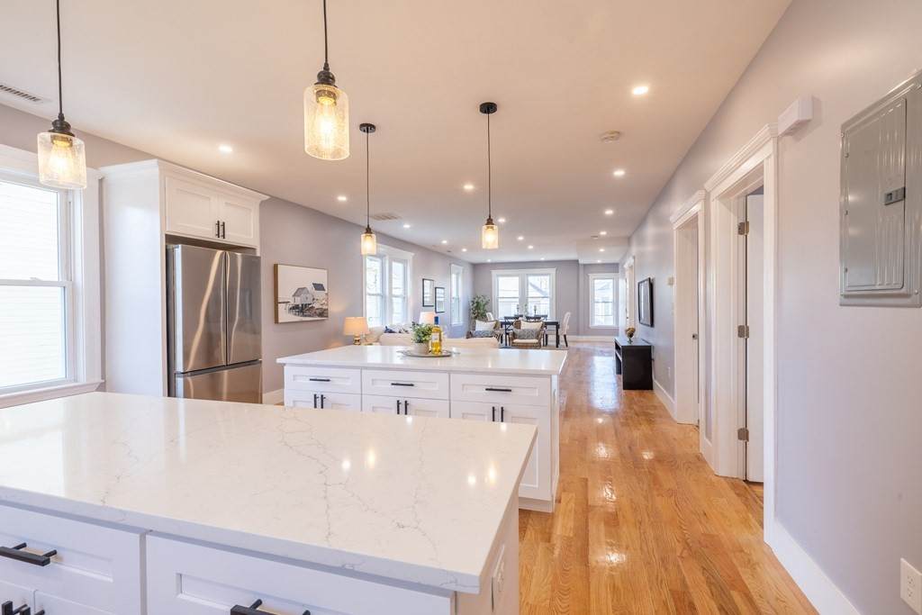 35 Cabot Street - Photo 1