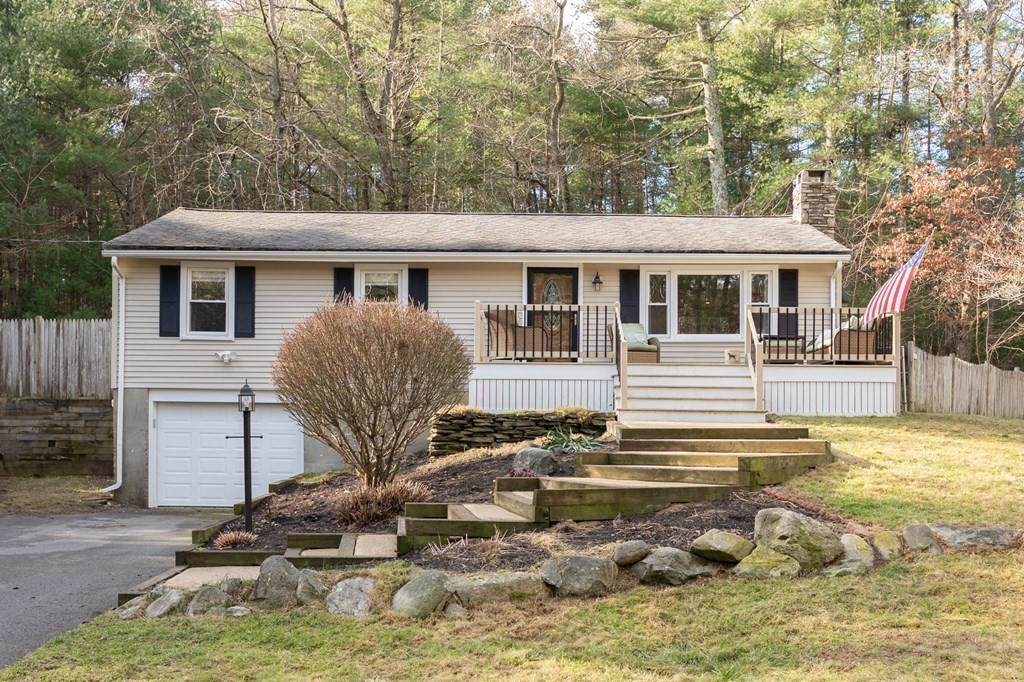 47 Sachem St - Photo 1