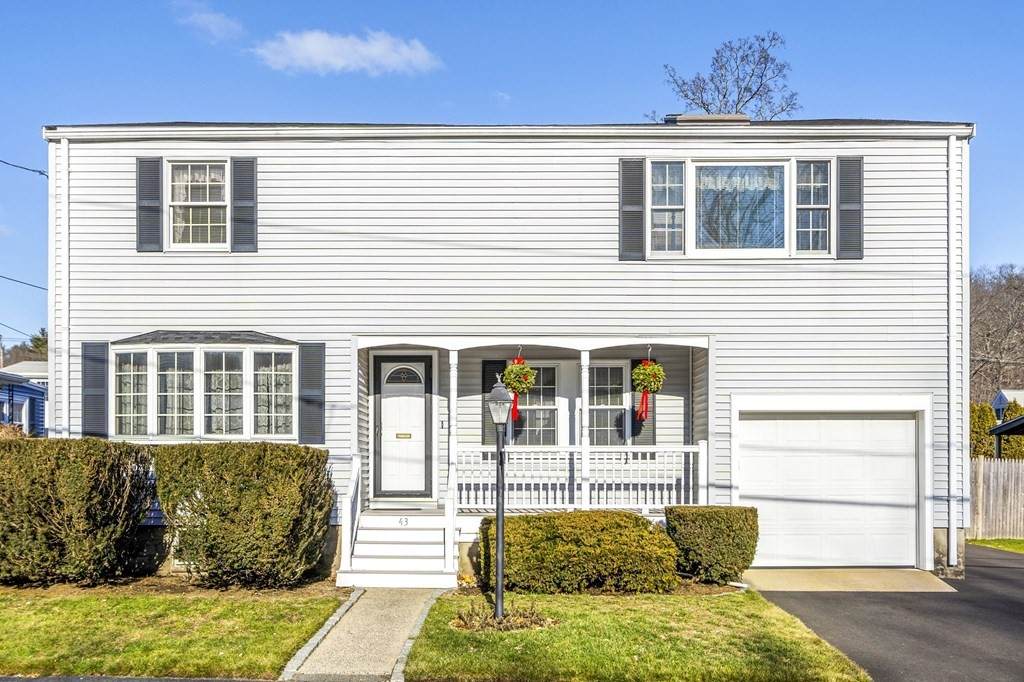 43 W Sigourney St - Photo 1