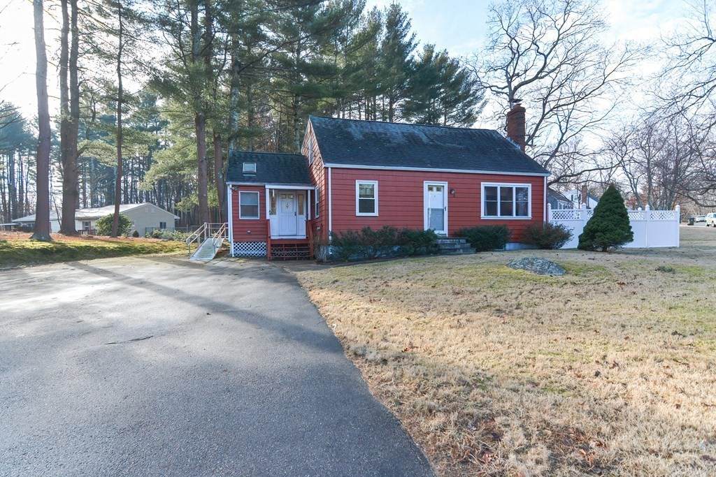 2 Rose Avenue - Photo 1