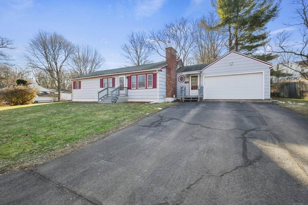 4 Jackie Dr - Photo 1