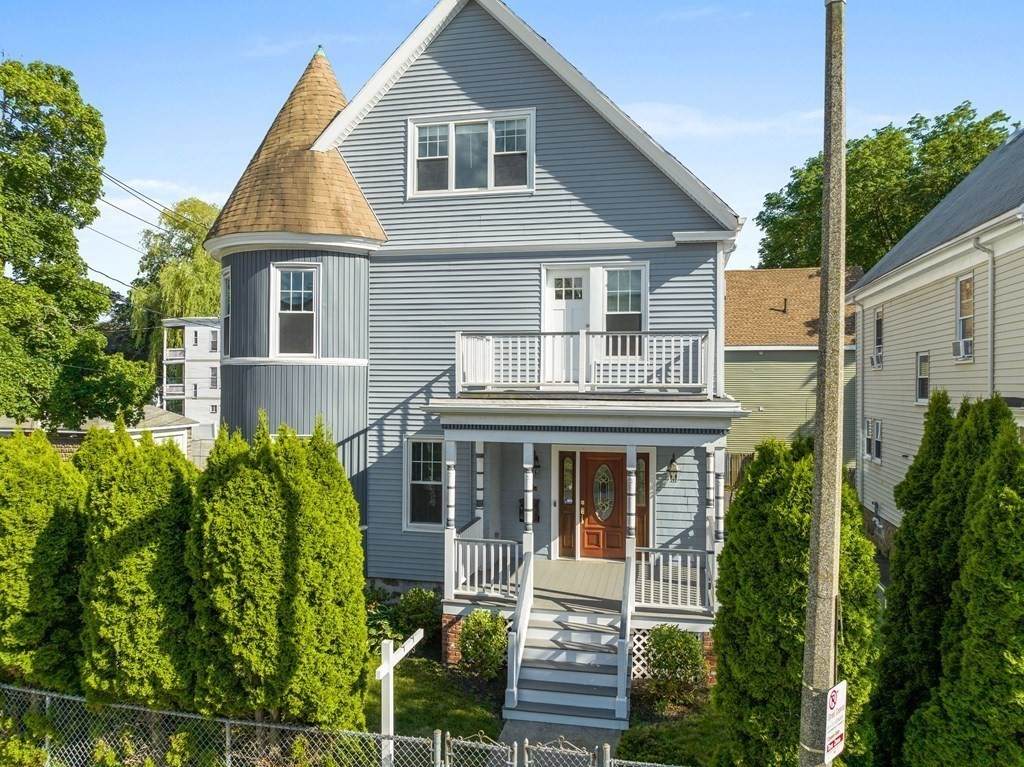 586 Park St - Photo 1