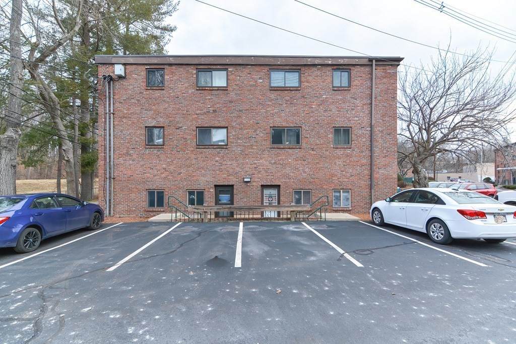 81 Nicholas Rd - Photo 1