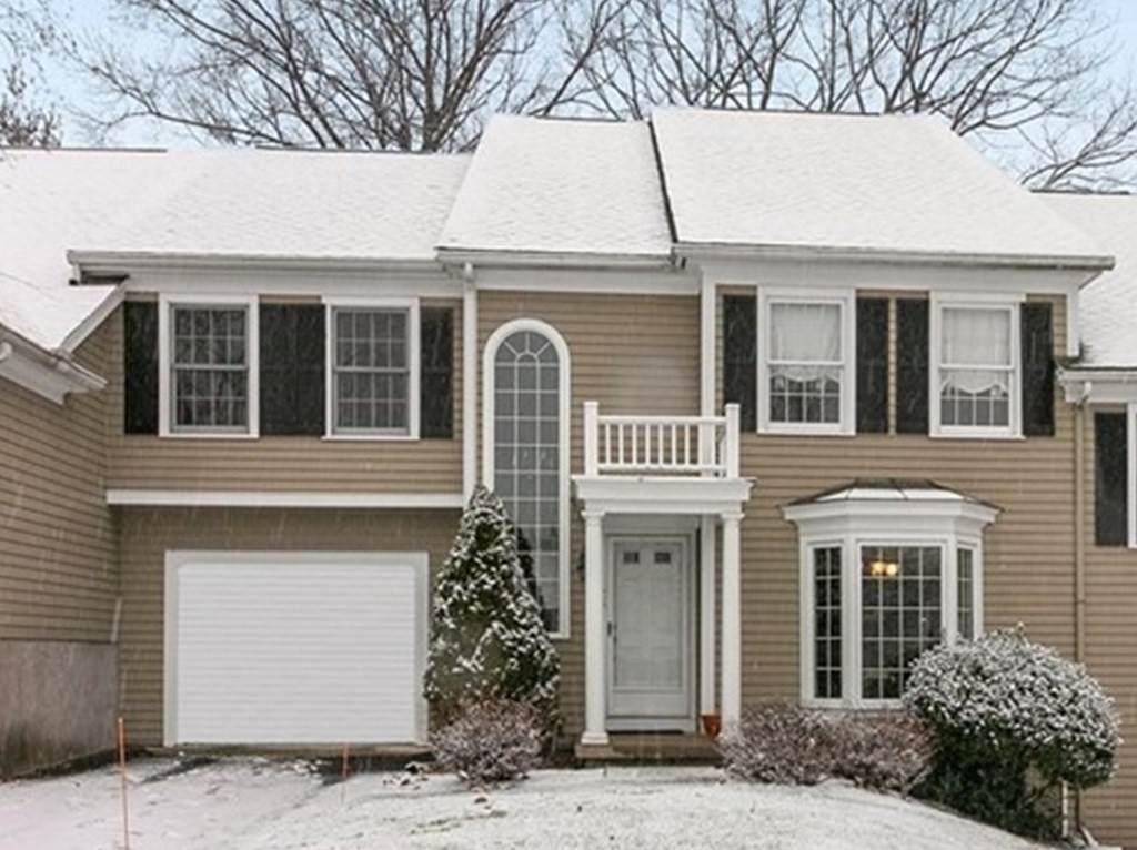 26 Windpath East - Photo 1