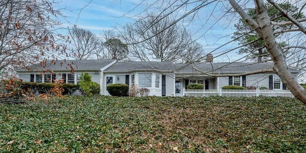 113 Wianno Rd - Photo 1