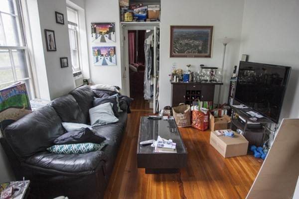 11 Phillips St - Photo 1