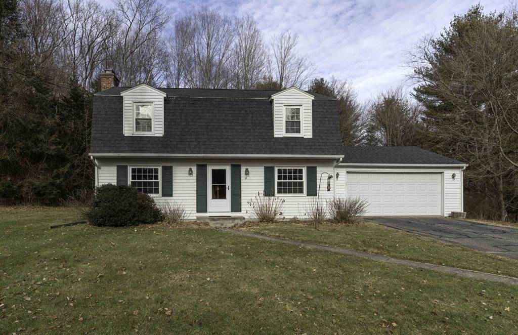19 Country Way - Photo 1