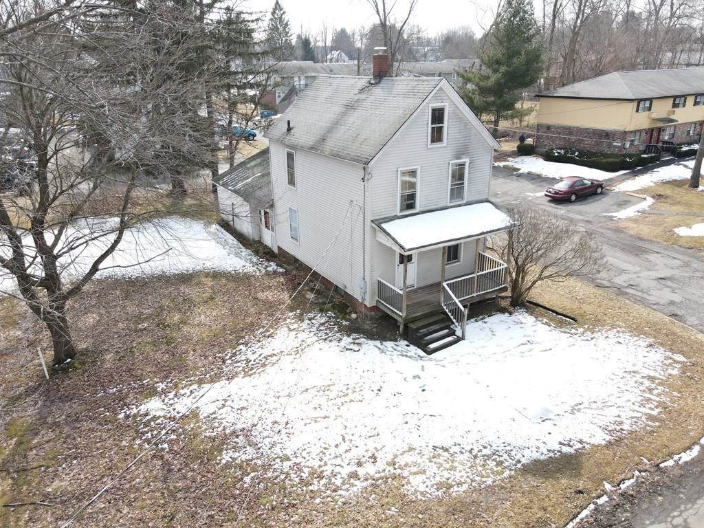 16 W Lake St - Photo 1
