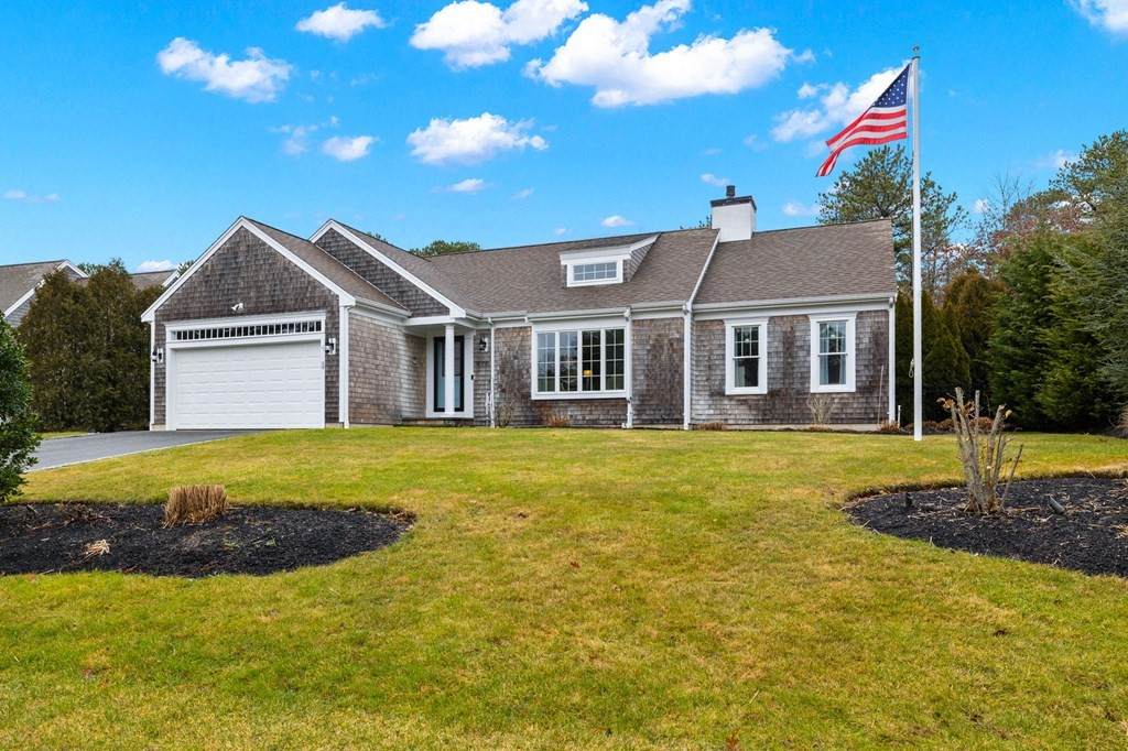 276 Pheasant Hill Cir - Photo 1