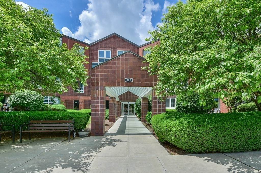129 Place Lane - Photo 1