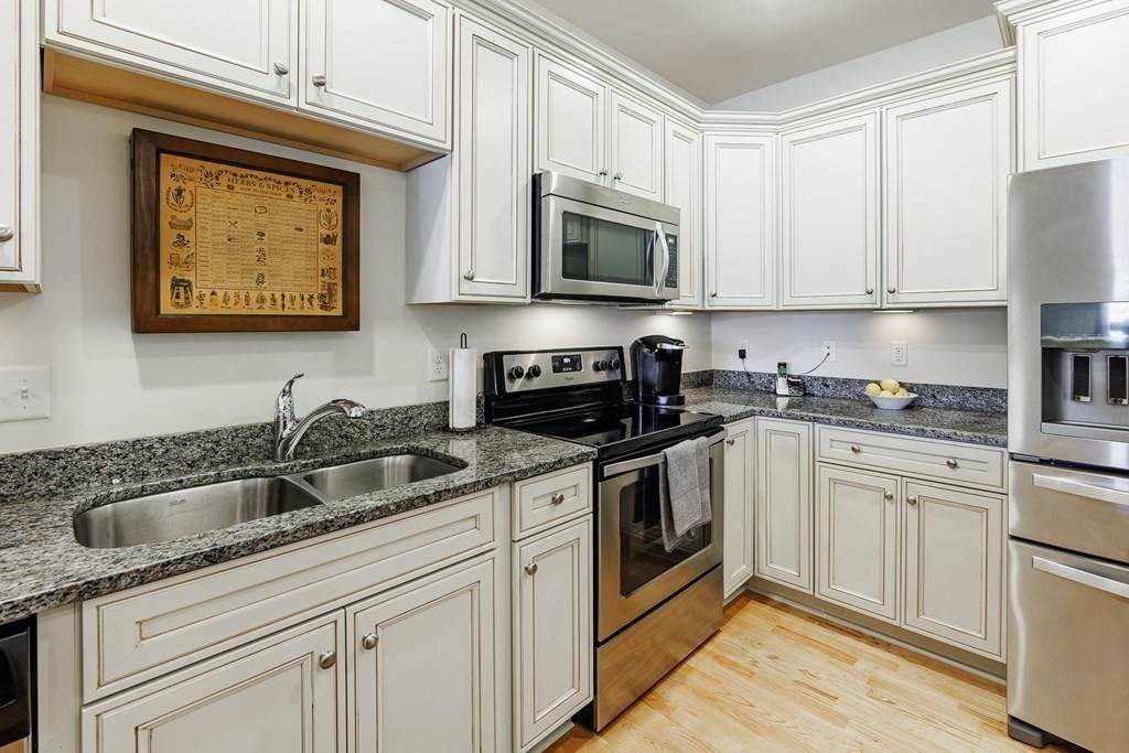 36 Augustus Ct - Photo 1