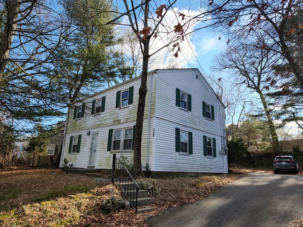 139 Stoughton St - Photo 1