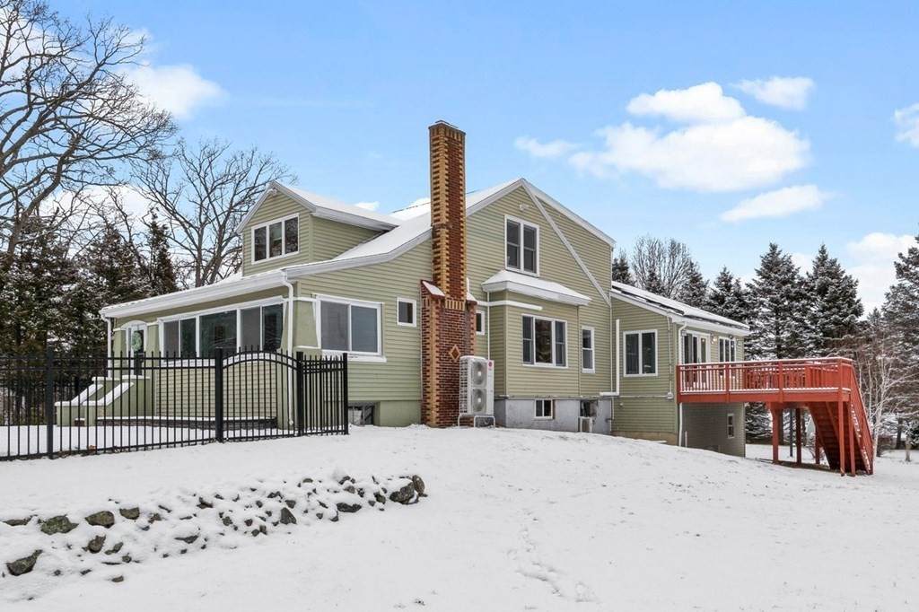 262 Moose Hill Road - Photo 1
