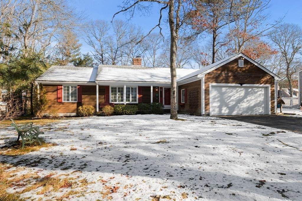 22 Elain Ave - Photo 1