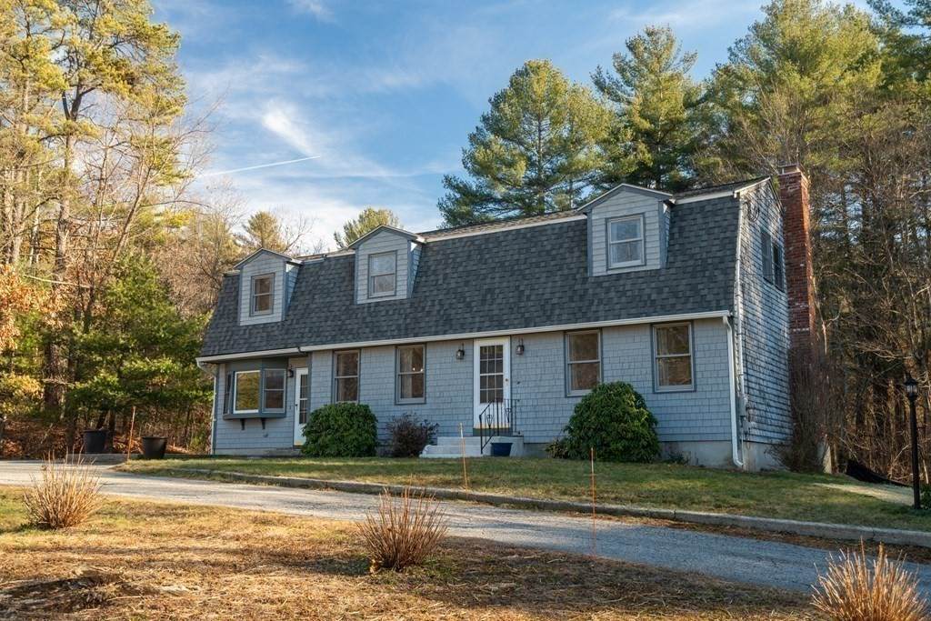54 Grove St - Photo 1