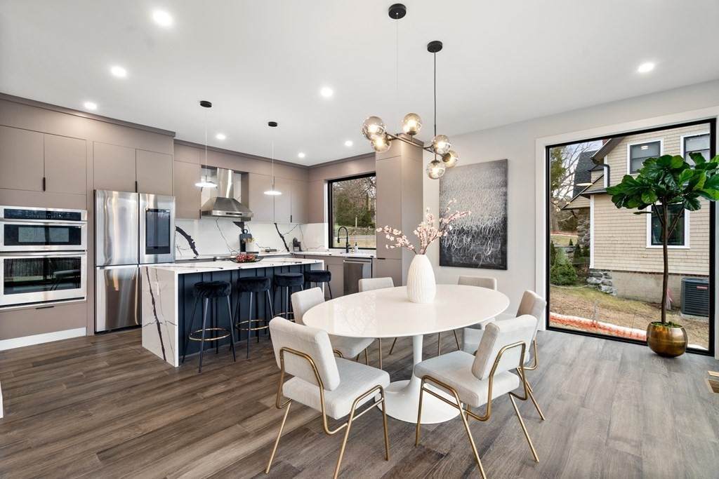 607 Waltham Street - Photo 1