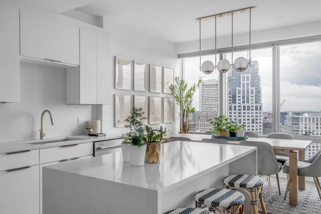 1 Avery St - Photo 1