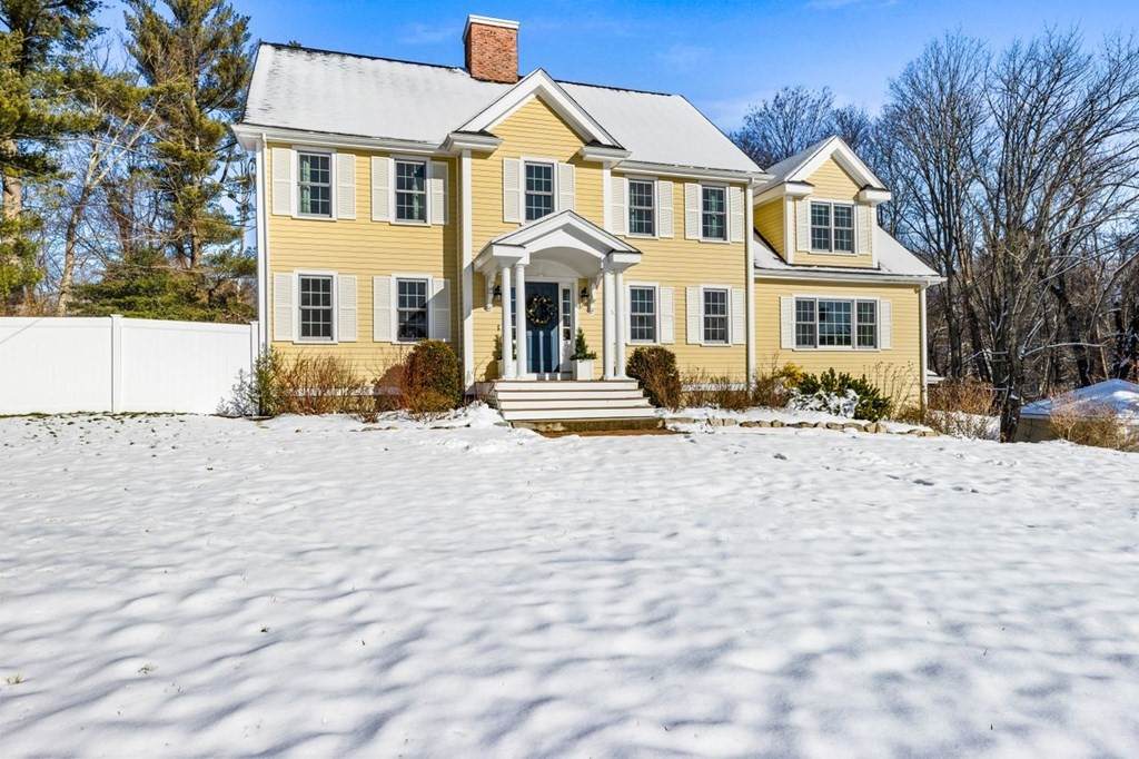165 Norwell Ave - Photo 1
