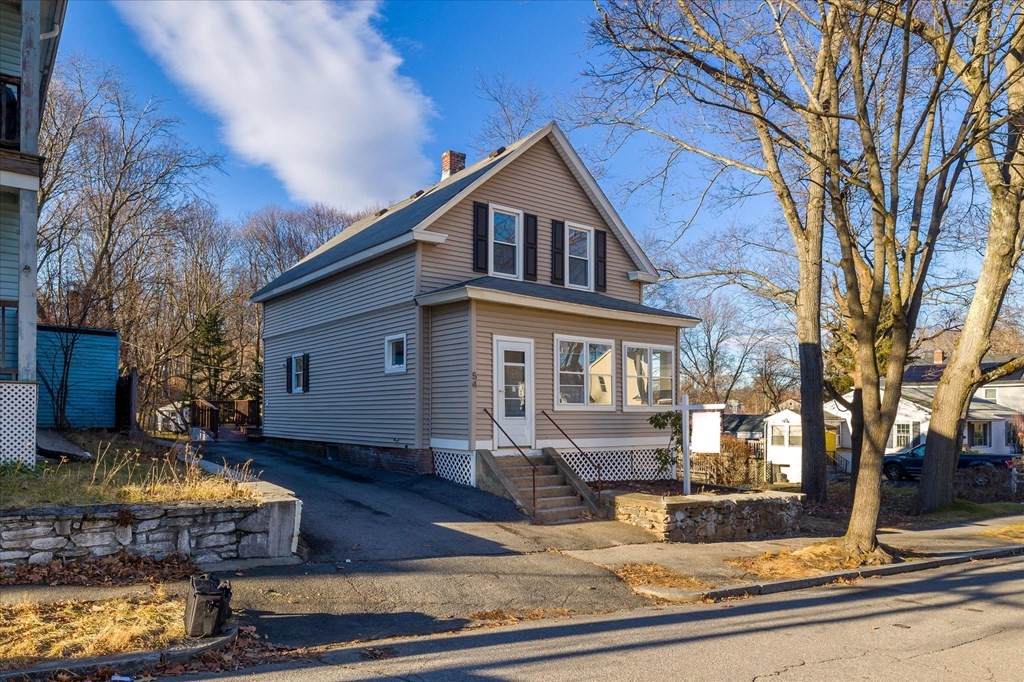 54 Fairfield St - Photo 1